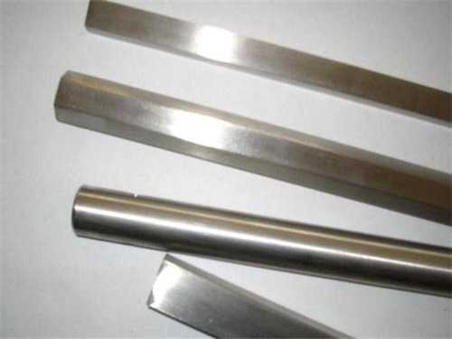 铜牌挤压模用什么材料